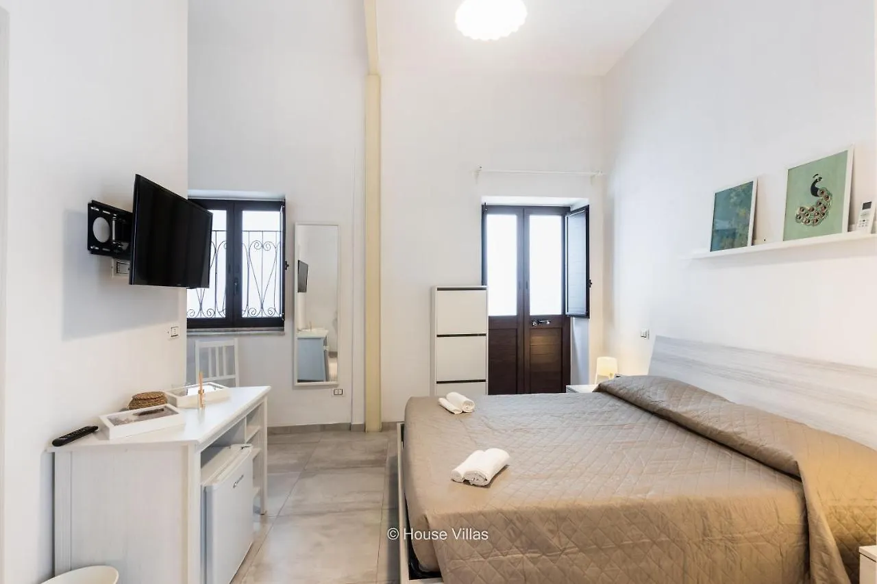 Pomillo Rooms Noto Apartment