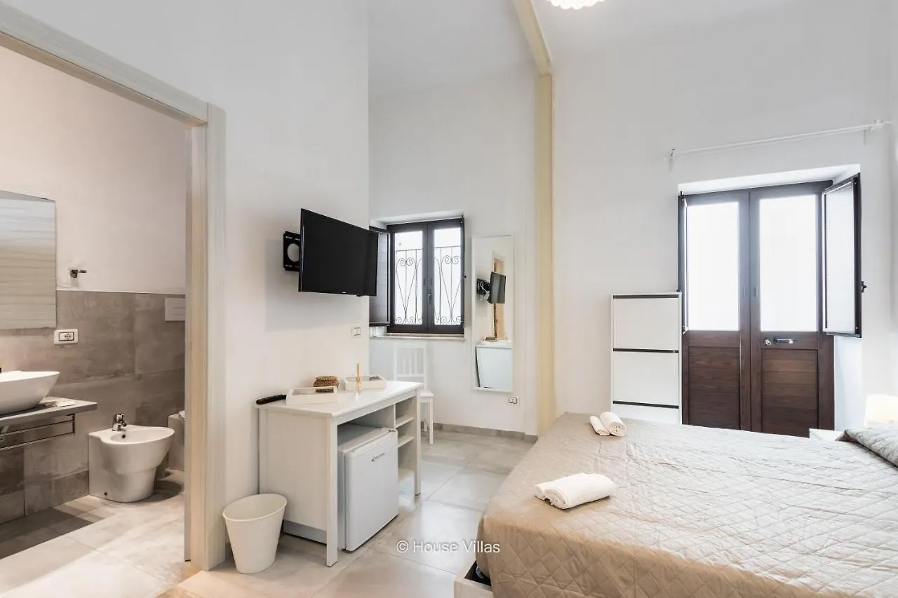 Pomillo Rooms Noto 0*,