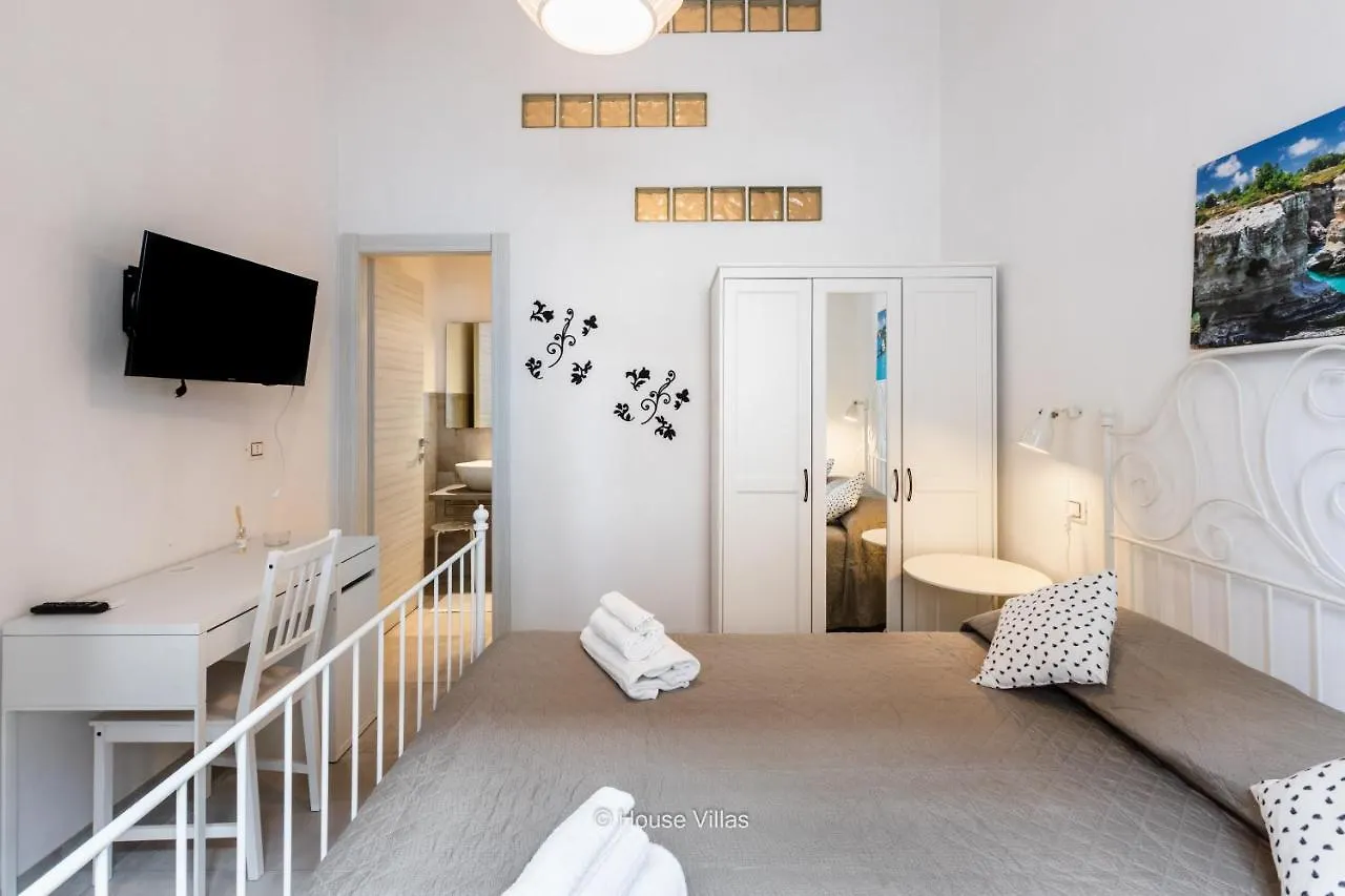 Pomillo Rooms Noto Italy