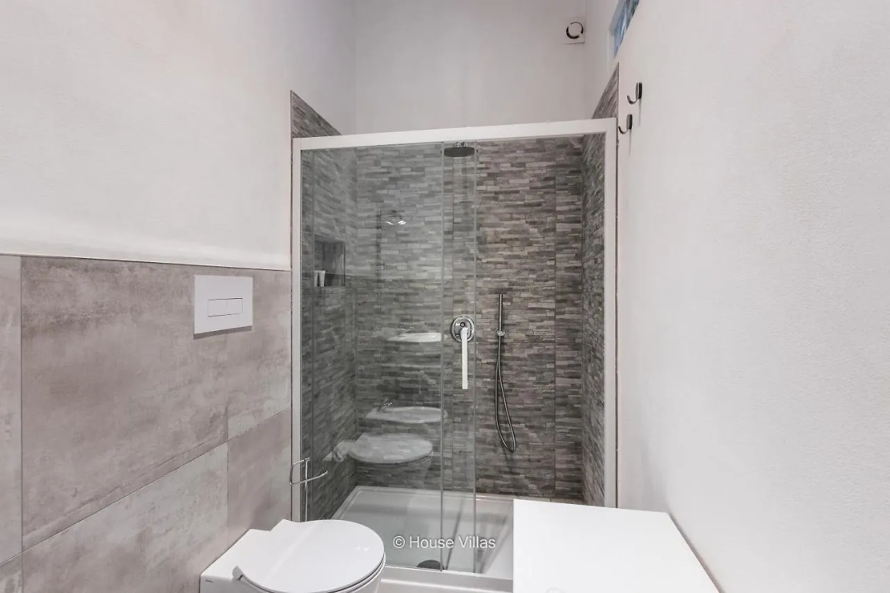 Pomillo Rooms Noto 0*,  Italy
