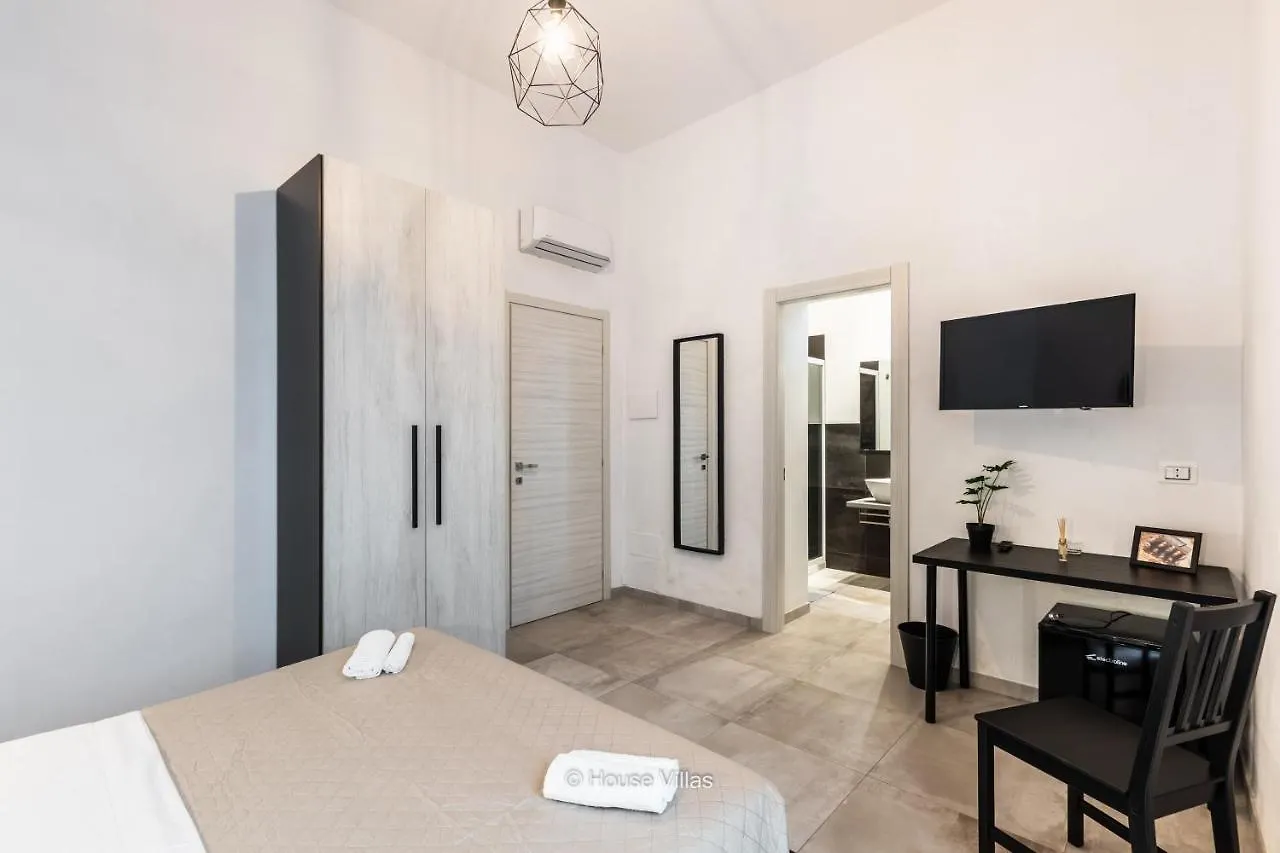 Pomillo Rooms Noto Apartment